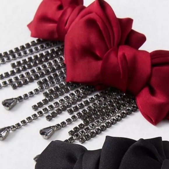 Free people Dreamin of the past 2 satin bow barrettes w/ fringe rhinestones NWT - Picture 4 of 13